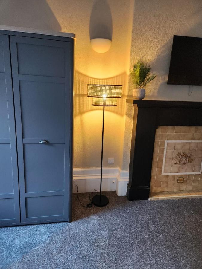 Traditional 5 Bedroom City Centre Apartment Glasgow Exterior photo