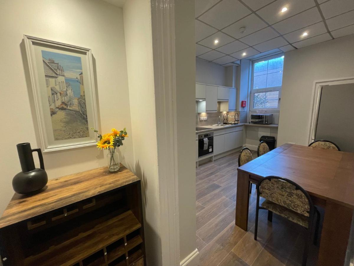 Traditional 5 Bedroom City Centre Apartment Glasgow Exterior photo
